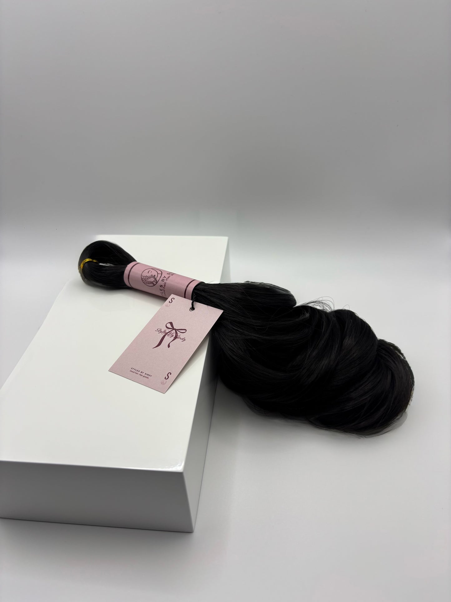 Dahlia Noir - French Curls